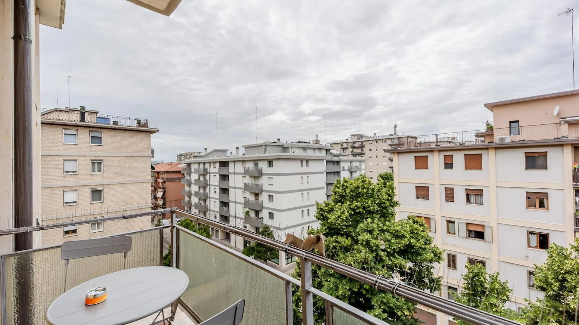 Apartment Tino Art House Forest With Air-Conditioner! Mestre